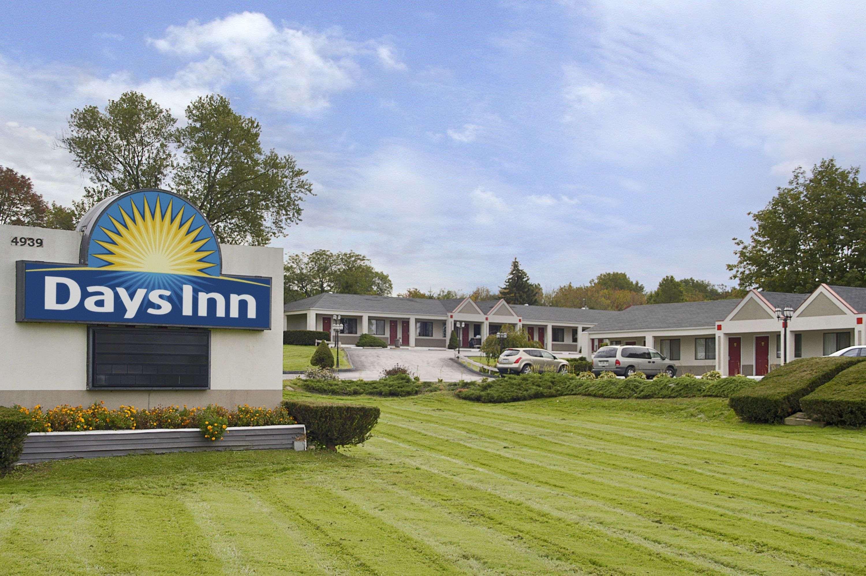 Days Inn By Wyndham Middletown New Hampton Exterior photo